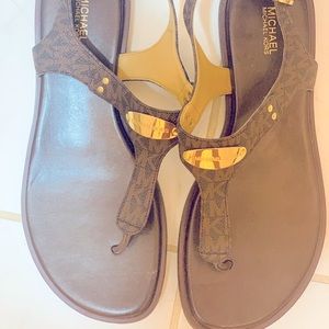 Micheal Kors Thong Sandals